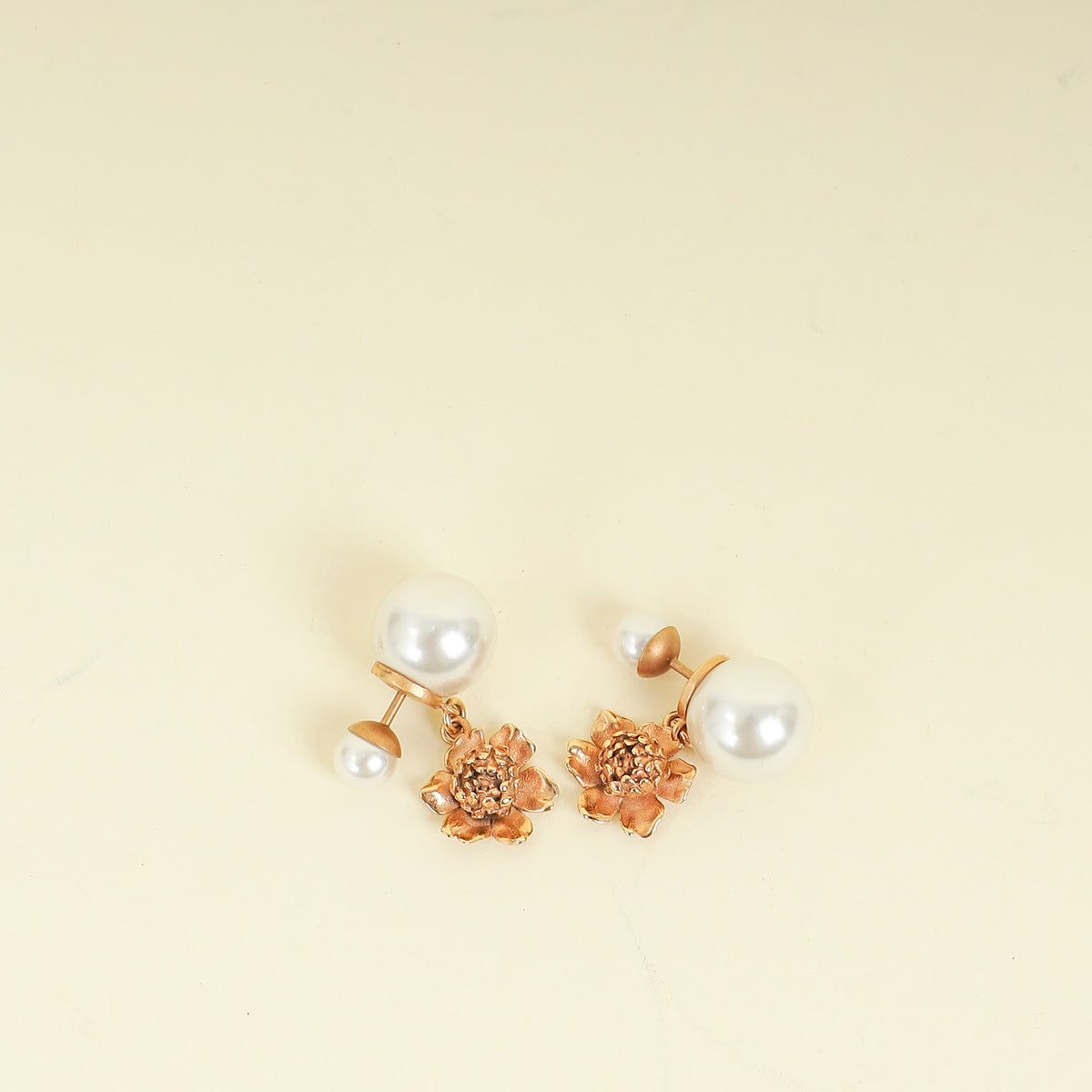 Christian Dior Rose Gold White Pearl Tribales Flower Earrings