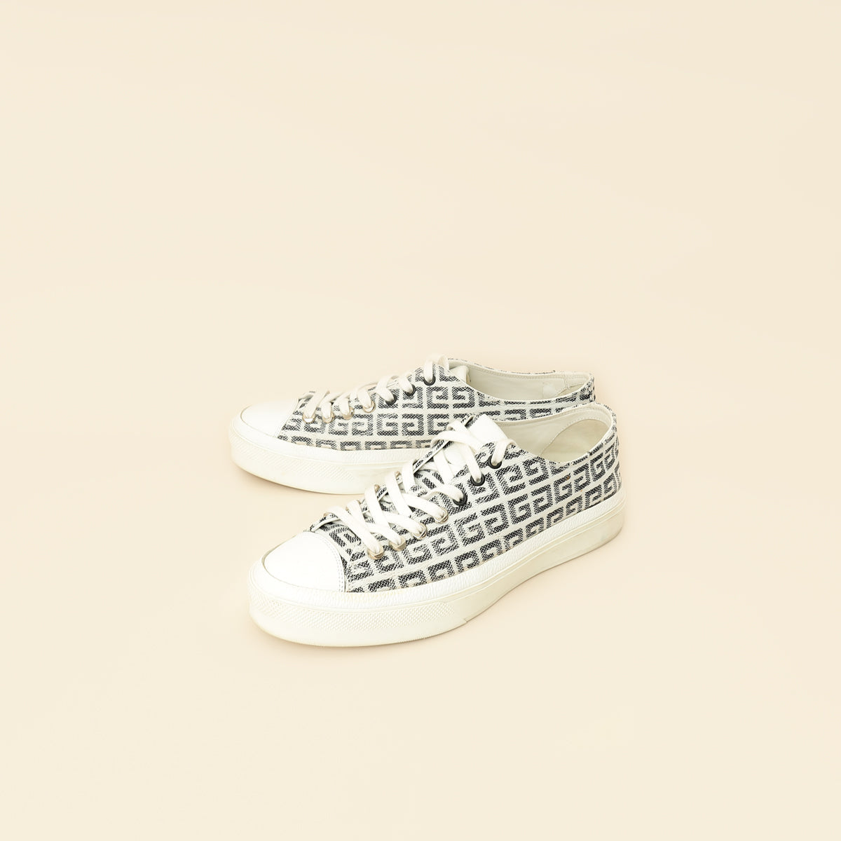 Givenchy Bicolor City 4G Jacquard Sneakers 42