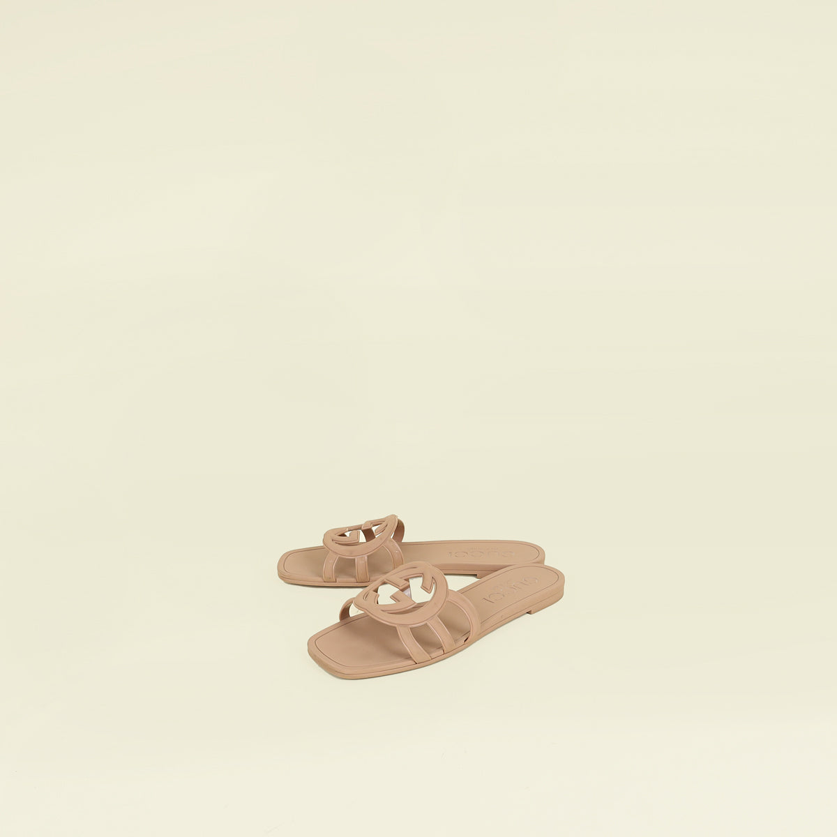 Gucci Beige Interlocking G Rubber Slide Sandals 37