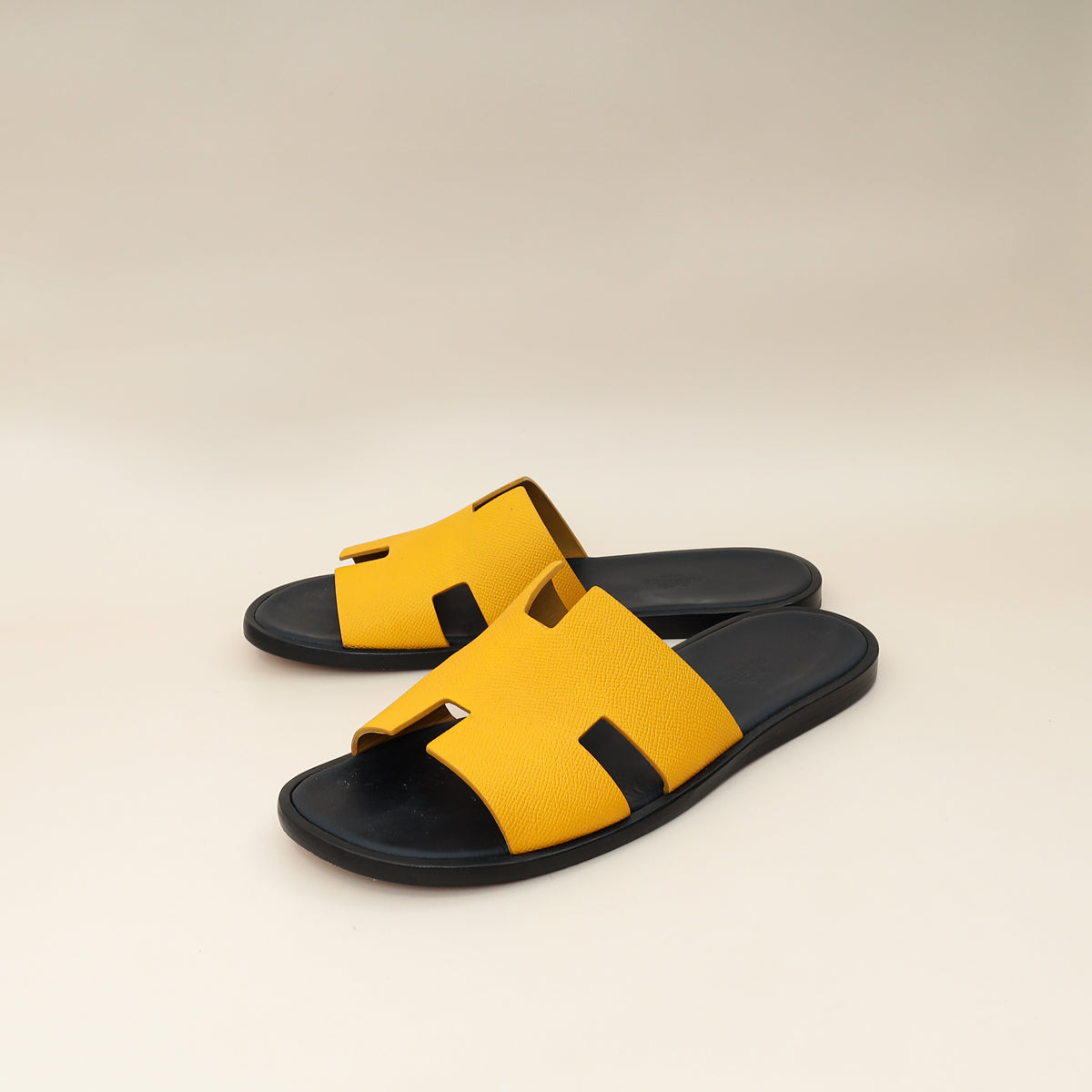 Hermes Jaune Ambre Izmir Sandal 43