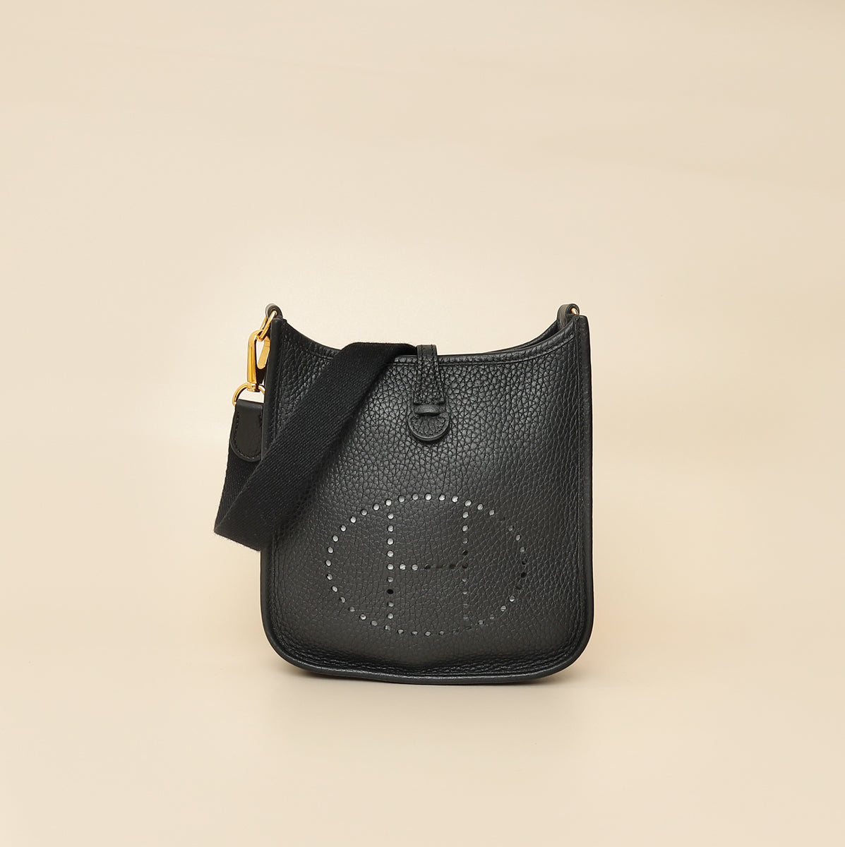 Hermes Noir Evelyne 16 TPM Bag
