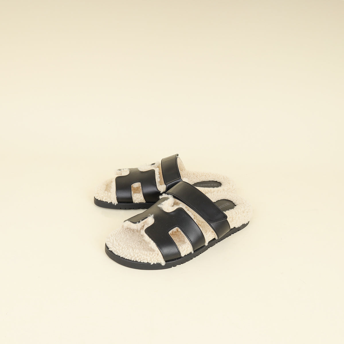 Hermes Noir w/ Shearling Chypre Sandals 37.5