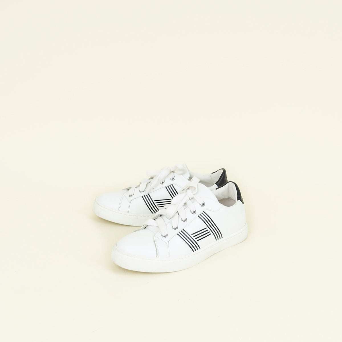 Hermes White Avantage Sneaker 37.5