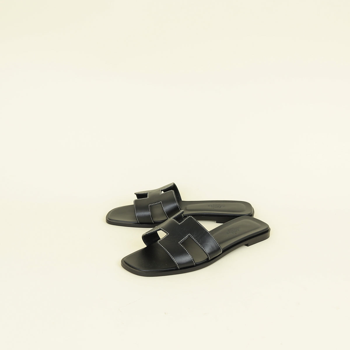 Hermes Noir Oran Sandals 38.5