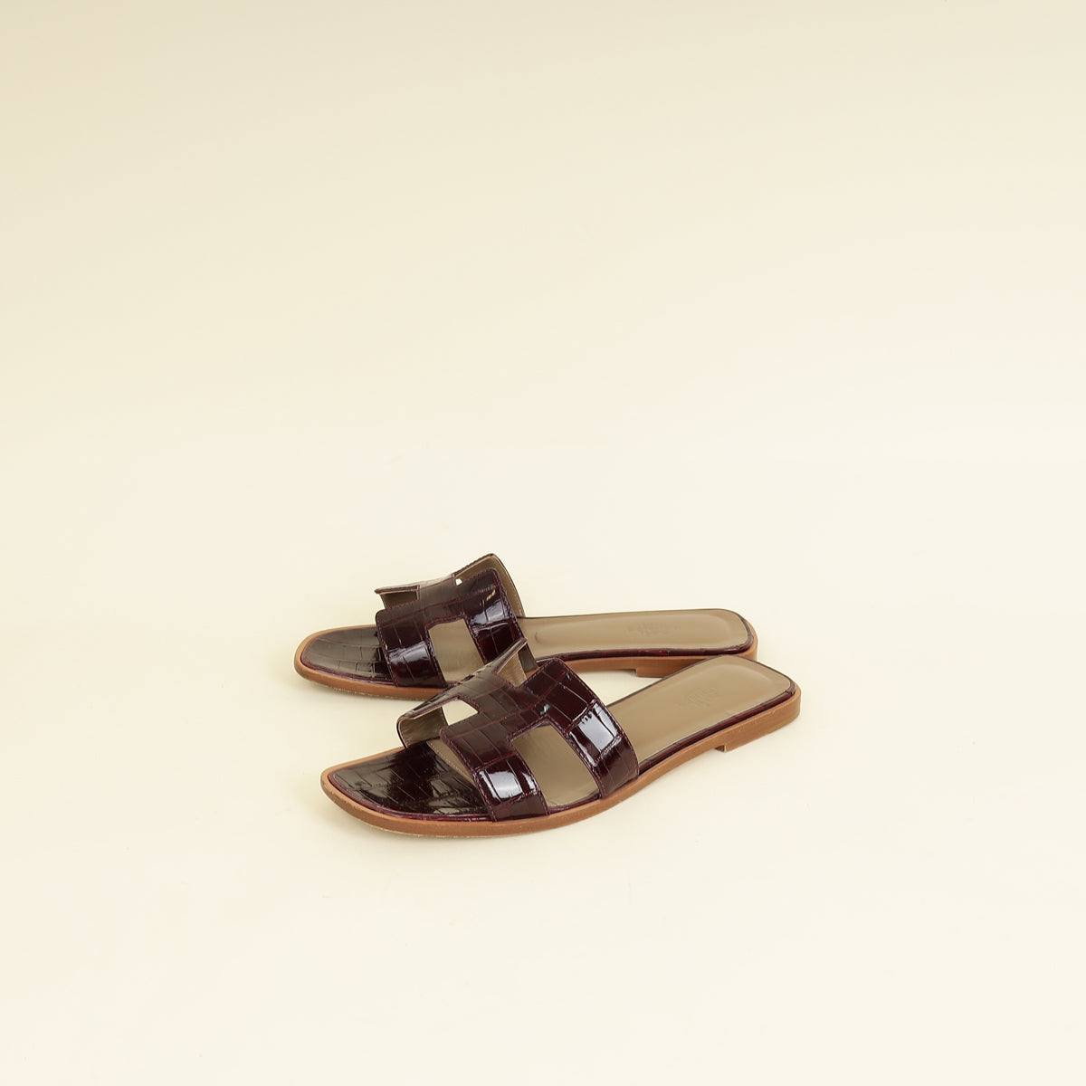Hermes Bordeaux Shiny Alligator Oran Sandals 39