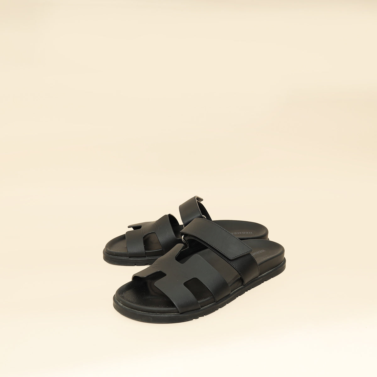 Hermes Noir Chypre Sandal 38
