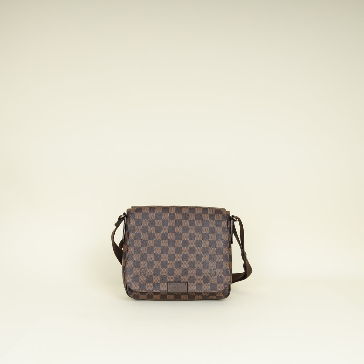 Louis Vuitton Damier Ebene District Messenger PM Bag