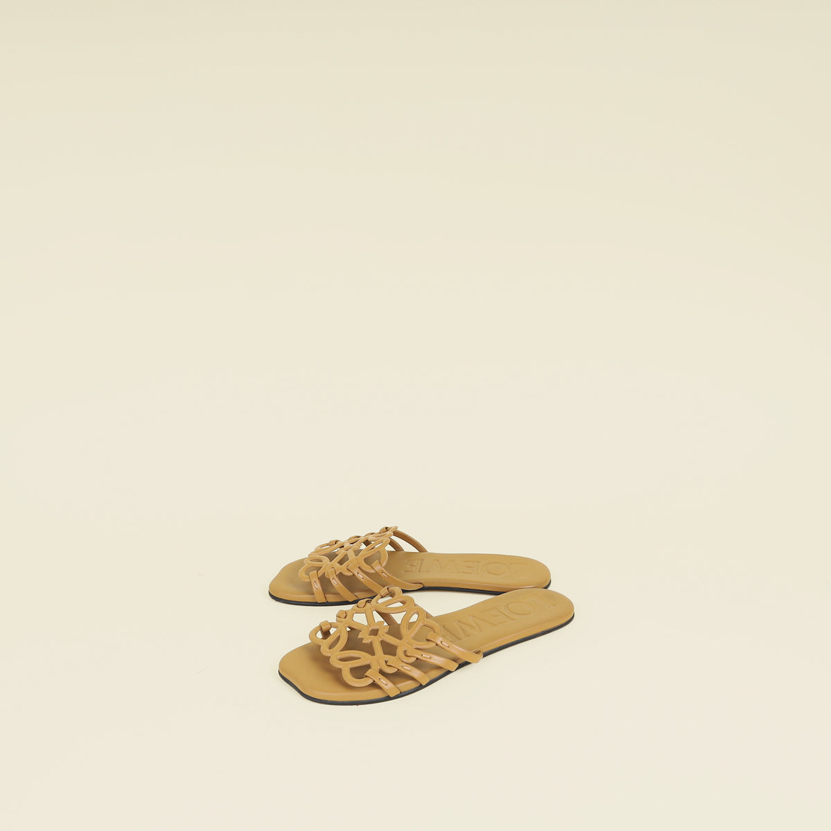 Loewe Tan Petal Anagram Slides 37