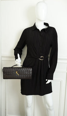 Bottega Veneta Fondant Intrecciato Nappa Long Andiamo Handle Clutch