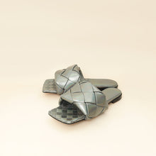 Bottega Veneta Metallic Grey Intrecciato Lido Flat Sandals 36.5