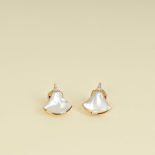 Bvlgari 18K Rose Gold MOP Divas' Dream Earrings