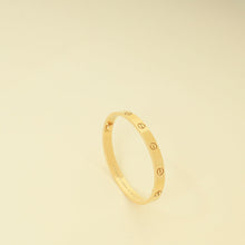Cartier 18K Yellow Gold Classic Love Bracelet 17