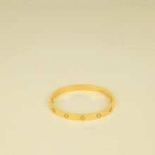 Cartier 18K Yellow Gold Classic Love Bracelet 17