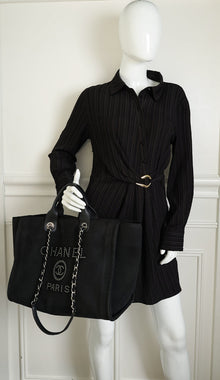 Chanel Black CC Pearl Deauville Mixed Fibers Medium Tote Bag