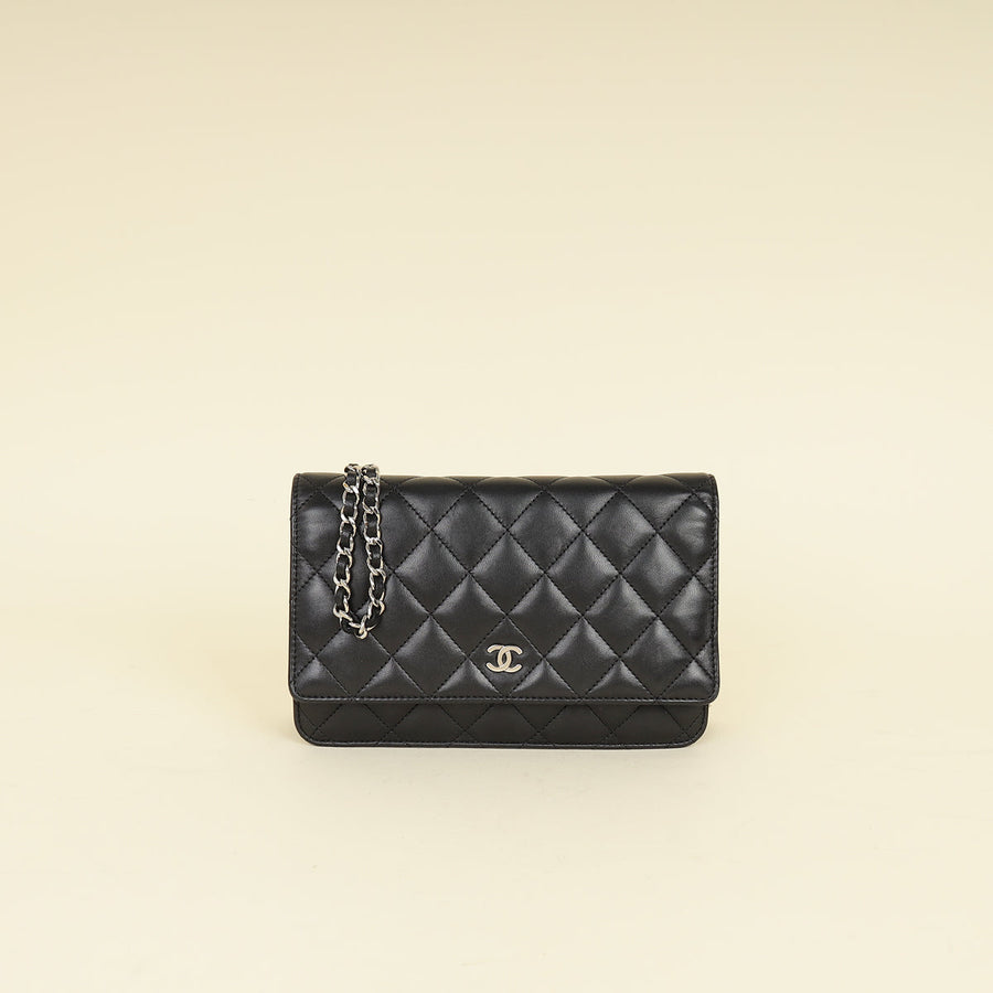 Chanel Black CC Classic Wallet On Chain