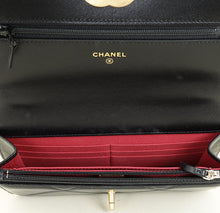 Chanel Black CC Chanel 19 Wallet On Chain