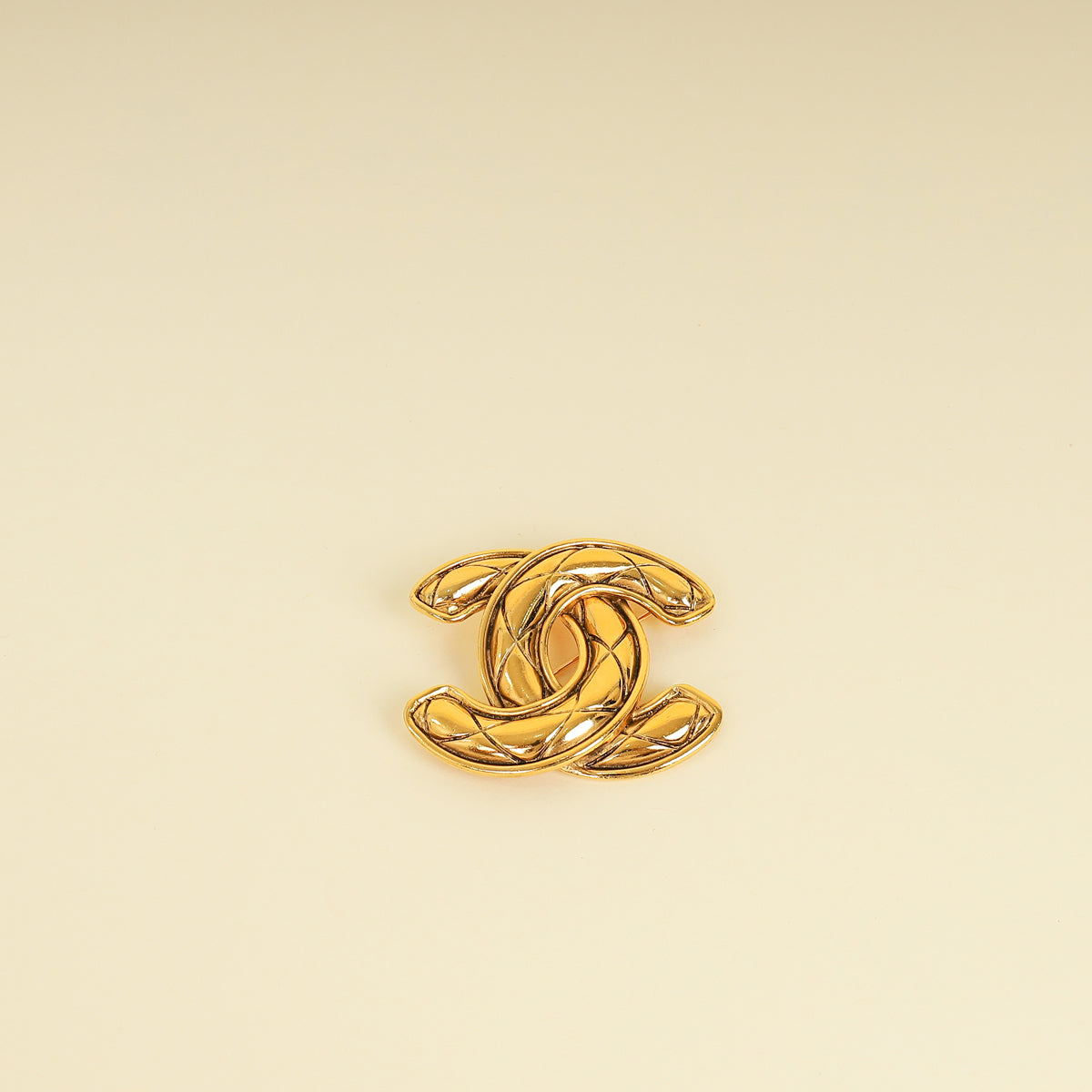 Chanel Gold CC Vintage Quilt Pattern Brooch