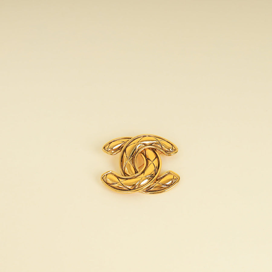 Chanel Gold CC Vintage Quilt Pattern Brooch