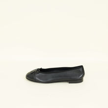 Chanel Black CC Cap Toe Flat Ballerina 42