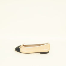 Chanel Bicolor CC Cap Toe Flat Ballerina 42