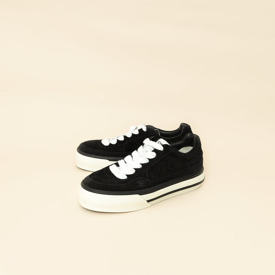 Chanel Bicolor CC Suede Sneaker 37