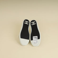 Chanel White 2018 Interlocking CC Logo Sneakers 38.5