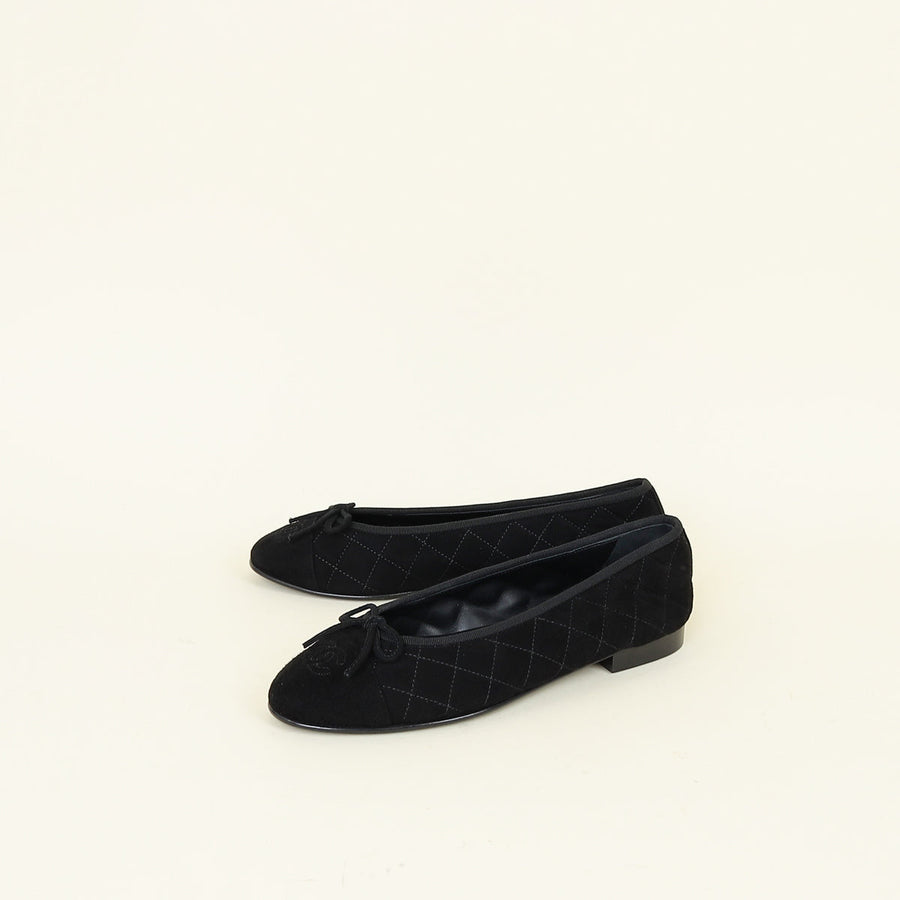 Chanel Black CC Cap Toe Ballet Flats 38.5