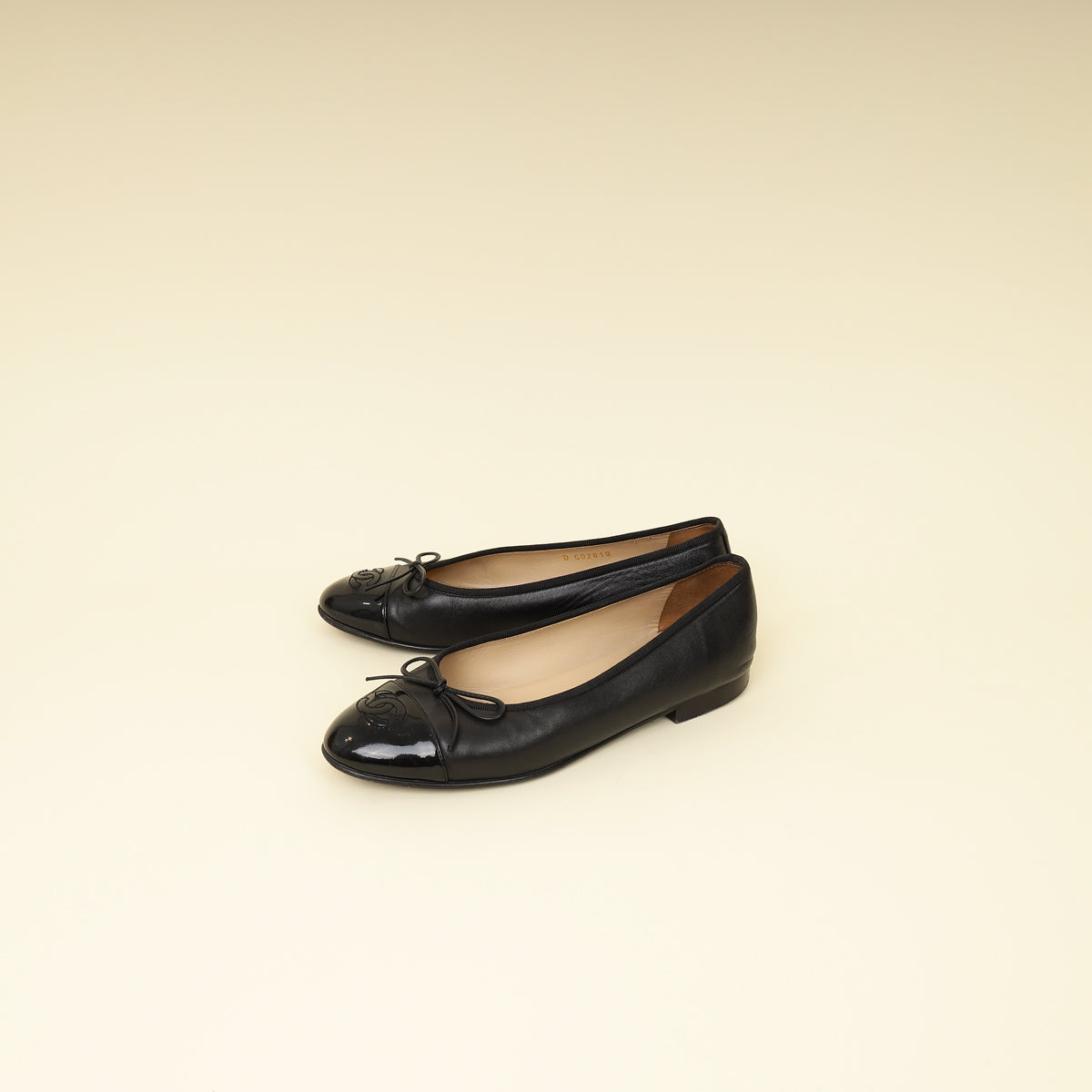 Chanel Black CC Ballet Flats 38