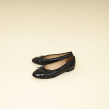 Chanel Black CC Ballet Flats 38