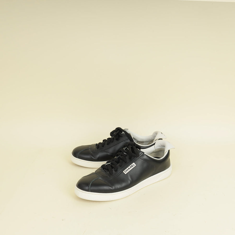 Chanel Black Logo Lace Up CC Low Top Sneakers 38.5