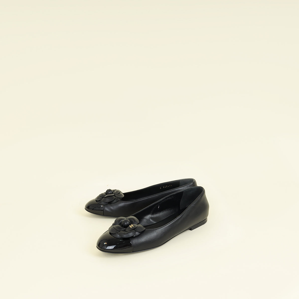 Chanel Black CC Cap Toe Camellia Flower Flat Ballerina 40