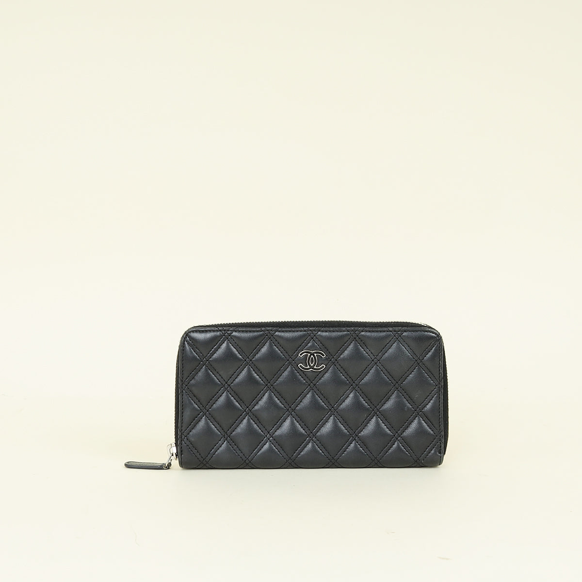 Chanel Black CC Diamond Quilt Zip Around Wallet