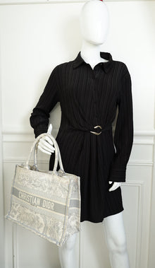 Christian Dior Bicolor Toile De Jouy Book Tote Medium Bag