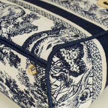 Christian Dior Bicolor Toile De Jouy Lady D-Lite Medium Bag