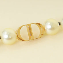 Christian Dior White 30 Montaigne Short Necklace