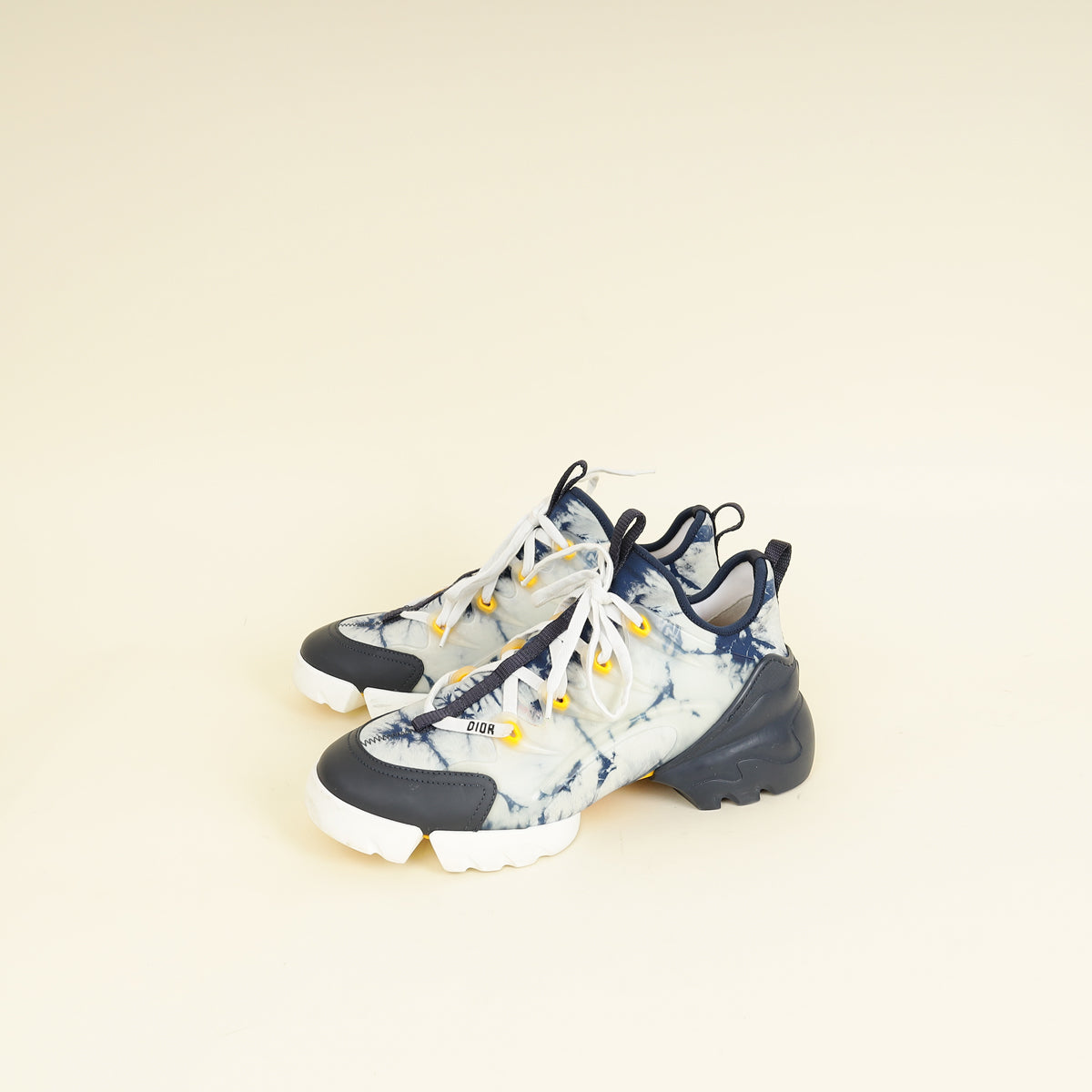 Christian Dior Bicolor Tie & Dior D Connect Sneakers 40.5