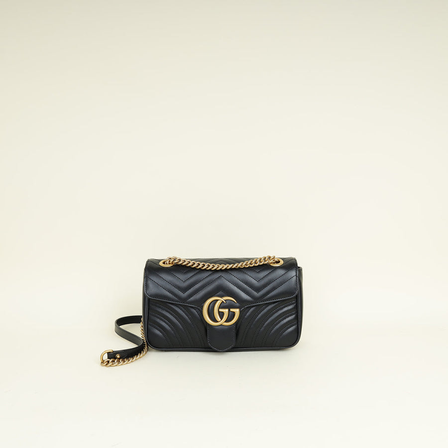 Gucci Black GG Marmont Medium Shoulder Bag