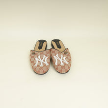 Gucci Bicolor GG NY Yankees Mules 39