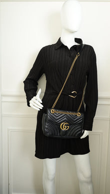 Gucci Black GG Marmont Matelasse Medium Shoulder Bag