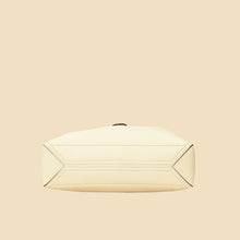 Gucci Ivory GG Dahlia Tote Bag