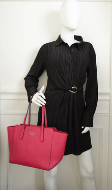 Gucci Fuchsia Swing Tote Bag