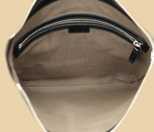 Gucci Bicolor GG Supreme Messenger Medium Bag