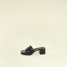 Gucci Black Logo Rubber Slide Sandal 38
