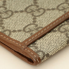 Gucci Bicolor GG Supreme Interlocking G Card Case
