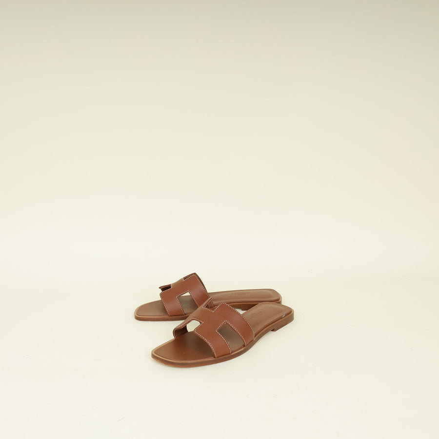Hermes Gold Oran Sandal 35