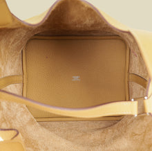 Hermes Biscuit Picotin Lock 22 Bag