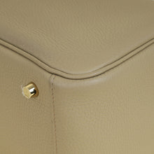 Hermes Beige Marfa Lindy 26 Bag