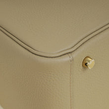 Hermes Beige Marfa Lindy 26 Bag