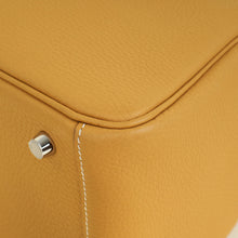 Hermes Naturel Sable Lindy 26 Bag