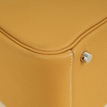Hermes Naturel Sable Lindy 26 Bag